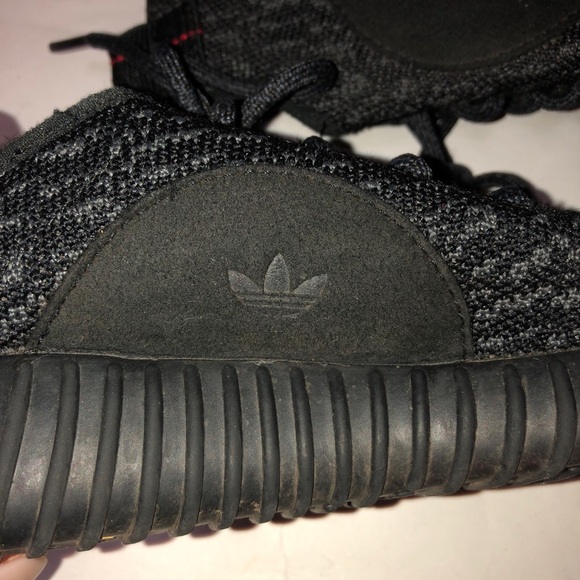 Adidas Yeezy Boost Shoes Black Size 5 Us ART AQ2660 - Picture 8 of 12